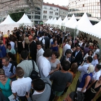 Welcome Drink, Festival Square, 2013,  © Obala Art Centar