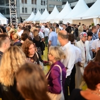 Welcome Drink, Festival Square, Sarajevo Film Festival, 2014 (C) Obala Art Centar