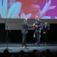 Mirsad Purivatra and Nijaz Hastor, Recipient of Honorary Heart of Sarajevo, Opening Ceremony, National Theatre, 24th Sarajevo Film Festival, 2018 (C) Obala Art Centar