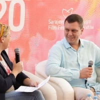 Moderator Adela Alagić Đorđević and director Nemanja Ćipranić, Avant Premiere Series – Press Corner, Festival Square, 27th Sarajevo Film Festival, 2021 (C) Obala Art Centar