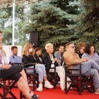 Grand Coffee With... Programme Presents: New Order, Festival Square, 27th Sarajevo Film Festival, 2021 (C) Obala Art Centar