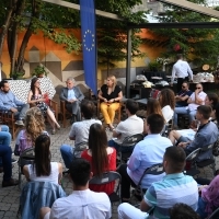 Dealing with the Past Reception hosted by Delegation of the European Union to Bosnia and Herzegovina and Regional Youth Cooperation Office, Kutcha, 27th Sarajevo Film Festival, 2021 (C) Obala Art Centar