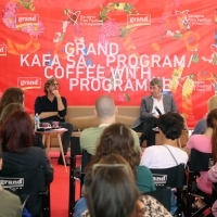 Grand Coffee with..., Crew: Triangle of Sadness, Festival Square, 28th Sarajevo Film Festival, 2022 (C) Obala Art Centar